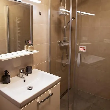 Blackberry Apartment Tale